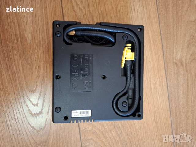 Оригинални компресори за гуми Mercedes , снимка 3 - Аксесоари и консумативи - 53411362