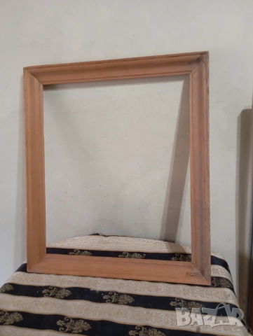 Дървена рамка