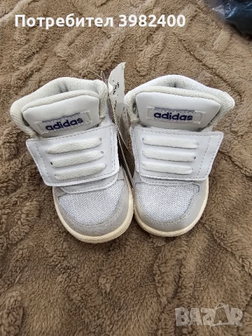 Кецове Adidas, снимка 2 - Детски маратонки - 51049569