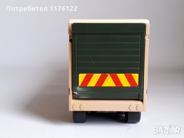 Matchbox SuperKings Mercedes Мерцедес Cattle Transporter Камион, снимка 5 - Коли, камиони, мотори, писти - 35223570