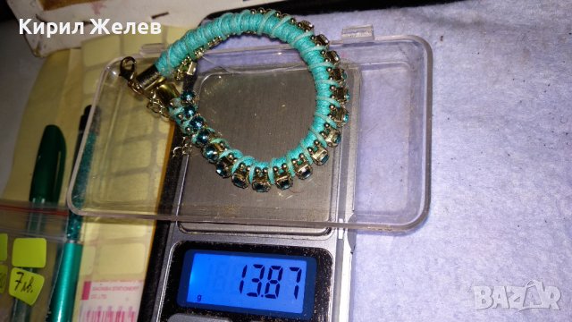 КРАСИВА ХЕНД-МЕЙД ВИНТИДЖ - АРТ ГРИВНА с КРИСТАЛЧЕТА ТЕКСТИЛ и ЗЛАТИСТ МЕТАЛ 34290, снимка 6 - Гривни - 38950007