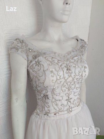 сватбена булчинска рокля със собствен обем и сияещ гръб, снимка 1 - Сватбени рокли - 27190033