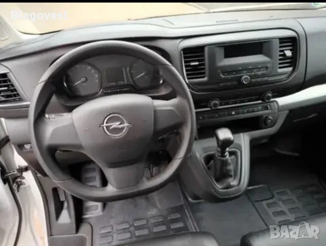 Opel Vivaro 1.5D 120hp, снимка 5 - Автомобили и джипове - 48387248