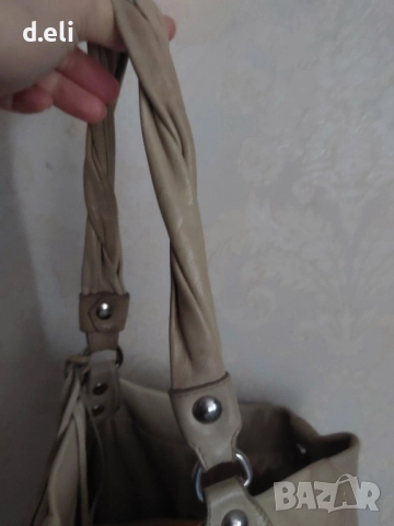 Две чанти Italy. VALENTINO и Emma BROWN 100% Кожа Чанта-раница, снимка 14 - Раници - 49708666