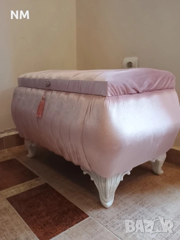 Табуретка ракла розов плюш ново 