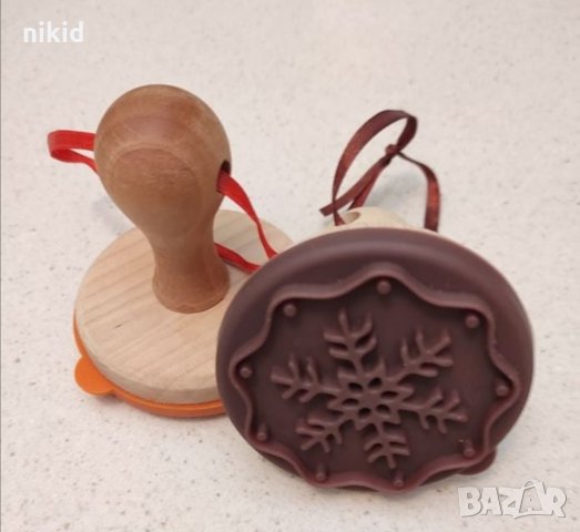 Снежинка Коледен печат силиконов с дървена дръжка за бисквитки тесто фондан, снимка 1 - Форми - 34950229