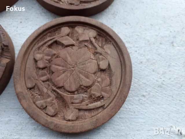 Стари дървени подложки за чаши дърворезба, снимка 2 - Антикварни и старинни предмети - 53395438