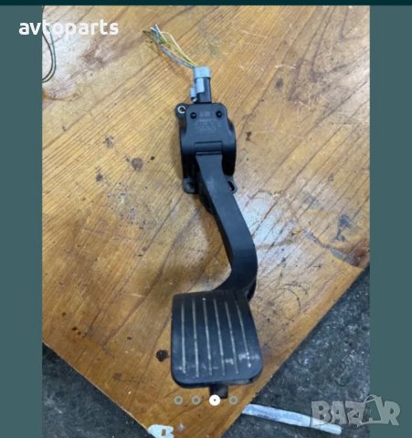 Citroen c4 picasso 2009година 1.6hdi 109кс ръчка Педал Газб, снимка 2 - Части - 40382227