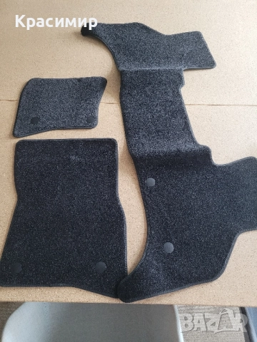 Стелки Land Rover Defender 2024г.Чисто НОВИ Мокетени Оригинални , снимка 3 - Аксесоари и консумативи - 52357645