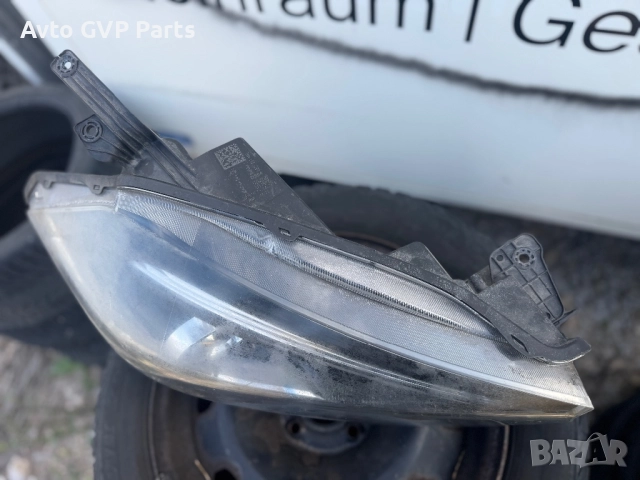 десен фар suzuki sx4 2016, снимка 2 - Части - 51892836