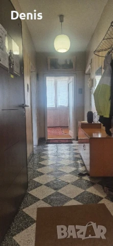 продава се апартамент много стаен 