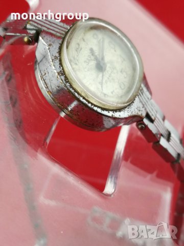 Часовник Заря, снимка 3 - Дамски - 14480441