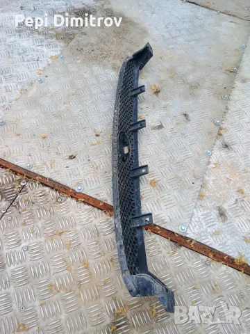 Решетка преден капак Ford Escort VII Estate (01.1995 - 02.1999)