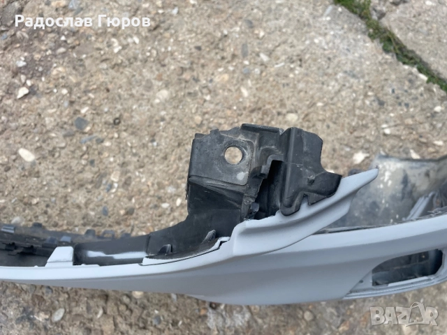 Оригинална предна броня Mercedes W204 Facelift, снимка 7 - Части - 51954415