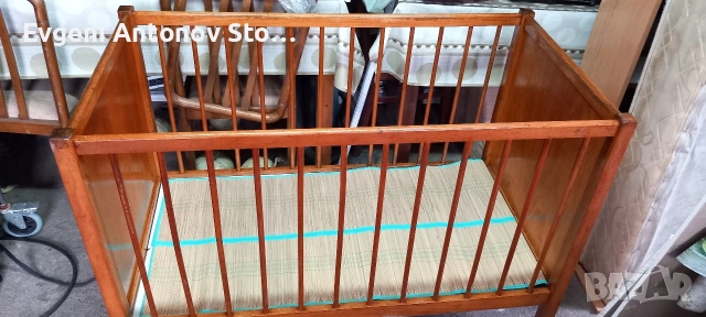 Продавам детска кошара.