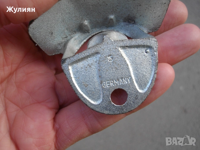 КОЛЕКЦИОНЕРСКА МЕТАЛНА ОТВАРАЧКА ЗА СТЕНА COCA COLA GERMANY , снимка 6 - Антикварни и старинни предмети - 52774525