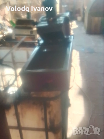 Продавам машина за казанлъшки понички ръчна почти нова с две дюзи, снимка 4 - Колички за царевица - 53514057