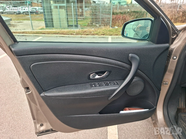 Renault Megane / Fluence 1.5 dci 110 к.с Facelift , снимка 13 - Автомобили и джипове - 53421209