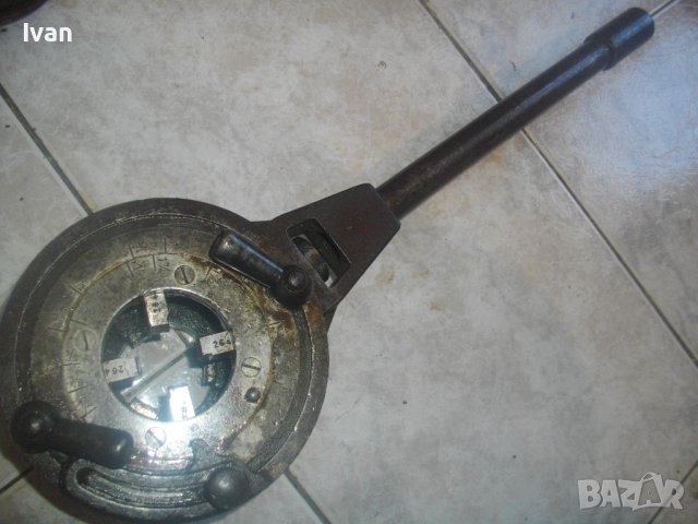 Чешмеджийска Водопроводна Плашка/Винтонарезка/Винторезка-Немска-За Външни Резби Тръби 3/4-1 1/2 Цол, снимка 3 - Други инструменти - 43001697