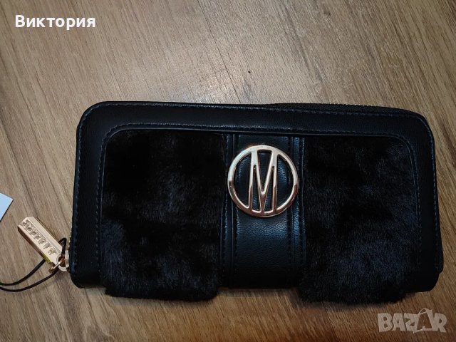 ново дамско портмоне на mohito