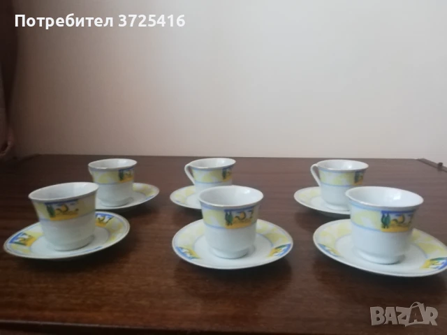 Сервиз за кафе, порцеланов 6 броя чаши и чинийки, общо за 5,00 лева