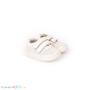 Бебешки анатомични обувки за прохождане за момче в бяло с коригираща велкро лепка