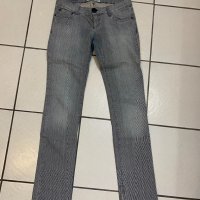 Дамски дънки тип джинси, снимка 1 - Дънки - 39881813