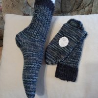 Ръчно плетени дамски чорапи размер 36, снимка 1 - Дамски чорапи - 39682127