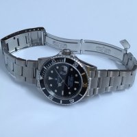 Rolex SUBMARINER Date Oyster Perpetual, engraved bezel - оригинал, снимка 4 - Луксозни - 40608459