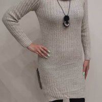 Чудесен дълъг пуловер, снимка 5 - Блузи с дълъг ръкав и пуловери - 38655143