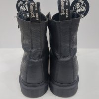 Дамски кубинки DR.MARTENS. Номер 39, снимка 4 - Дамски боти - 43398493