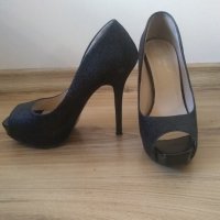 Продавам черни дамски обувки обувани са 2-3 пъти 37 номер с височина на тока 11см., снимка 1 - Дамски обувки на ток - 28228503