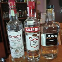 jura dewars smornoff 3 празни шишета за колекция 1003231632, снимка 1 - Колекции - 39952041