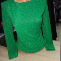 нова блестяща блузка в зелено, снимка 1 - Блузи с дълъг ръкав и пуловери - 38901489
