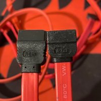 SATA кабели, снимка 2 - Кабели и адаптери - 43272608