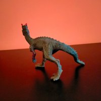 Колекционерска фигурка Schleich Dinosaurs Dilophosaurus McDonalds 2020, снимка 5 - Колекции - 37969945