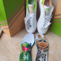 Adidas Stan Smith Miss Piggy & Kermit - мъжки кецове НОВИ С КУТИЯ РАЗМЕРИ - 43 1/3 /44/42/42 2/3, снимка 8 - Маратонки - 43989921