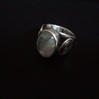Уникален Винтидж масивен сребърен пръстен с естествен лунен камък ръчна изработка , снимка 3 - Пръстени - 39427573