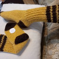 Ръчно плетени дамски чорапи от вълна( размер 38, снимка 1 - Дамски чорапи - 39648291