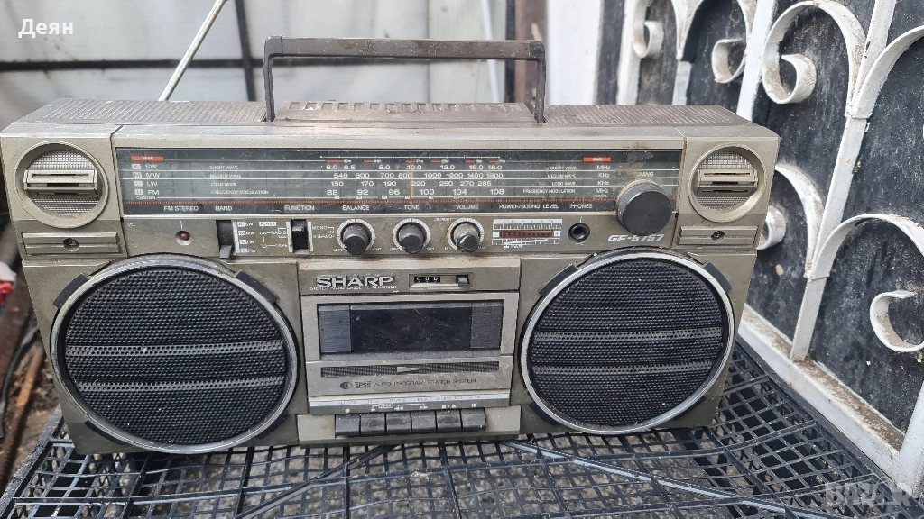 Sharp gf 5757 радио касетофон , снимка 1