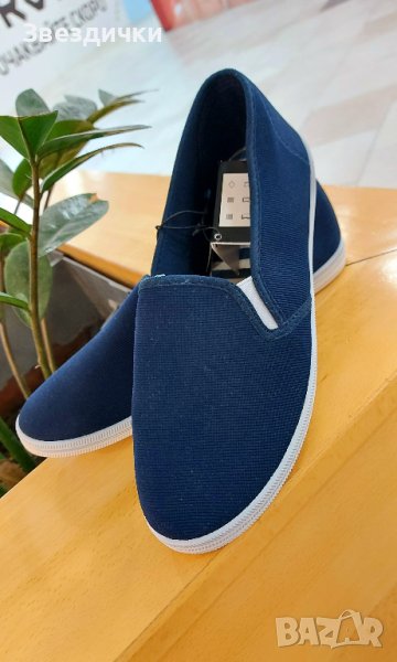 Текстилни обувки в синьо н. 39 и н.40, снимка 1