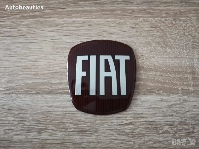 червена емблема Fiat голям размер, снимка 1