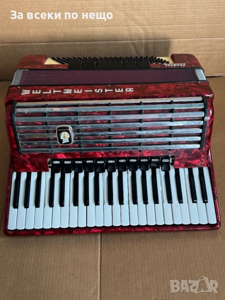 Акордеон Weltmeister Consona 120 баса, снимка 1