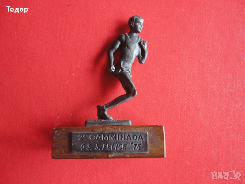 Стара Бронзова пластика фигура спортист, снимка 1