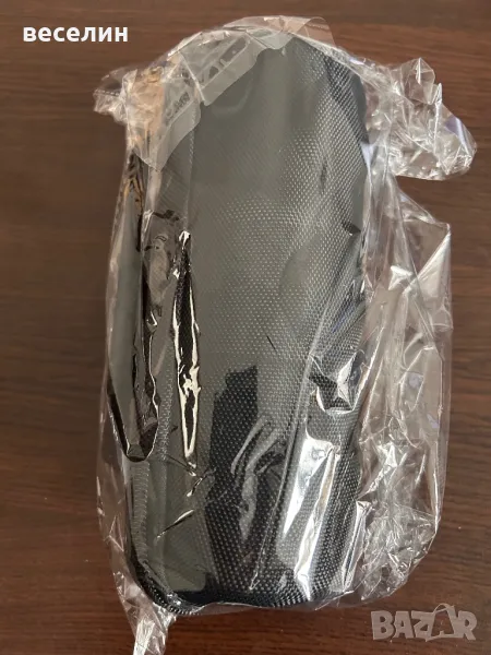 Преносим твърд калъф с цип за 3 часовника, снимка 1