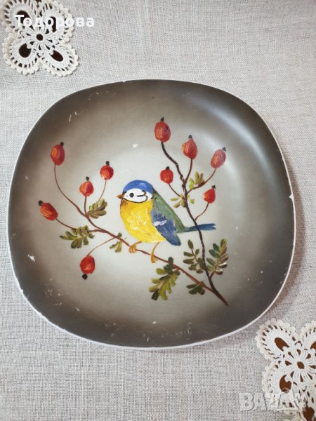 Ръчно рисувана чиния за стена с подпис от автора, снимка 1