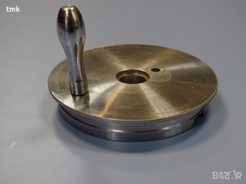 метална ръкохватка за струг (ръчно колело) ф122mm, снимка 1
