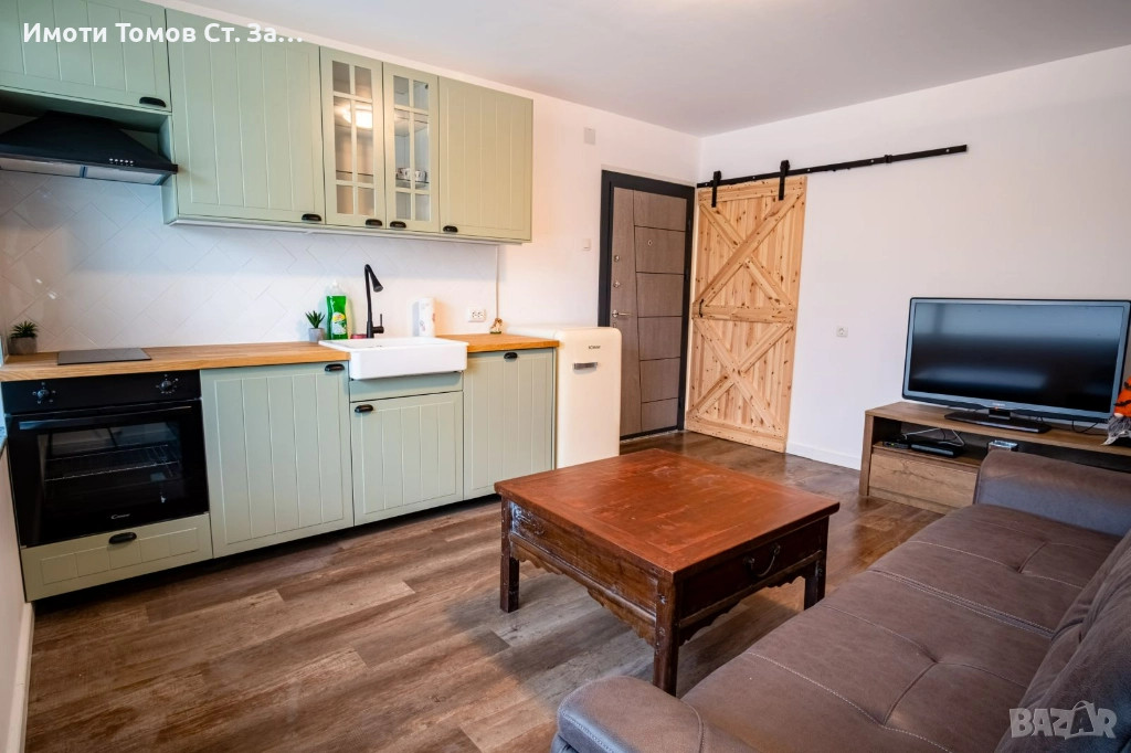 Луксозно обзаведен двустаен апартамент в района на Алеи Възраждане , снимка 1