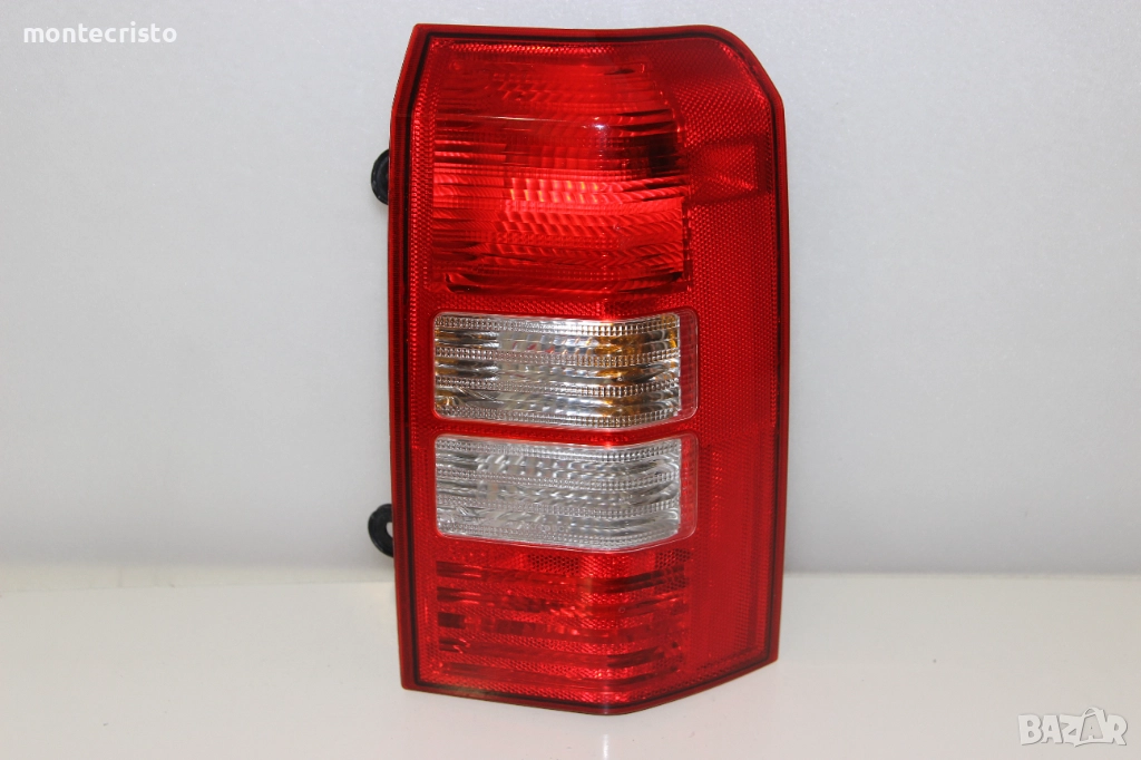 Десен стоп Jeep Patriot MK74 (2007-2016г.) 4 отвора европейски Джип Патриот, снимка 1