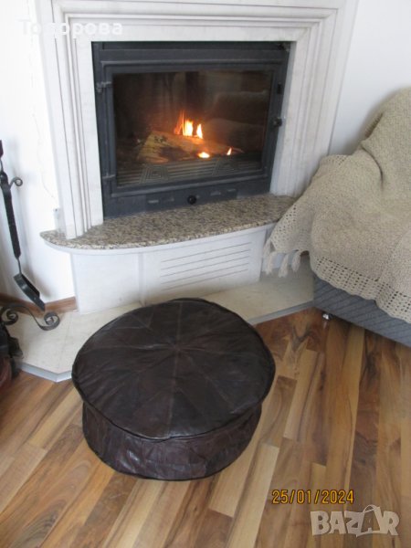 Пуф /ориенталска табуретка/ от естествена кожа, снимка 1
